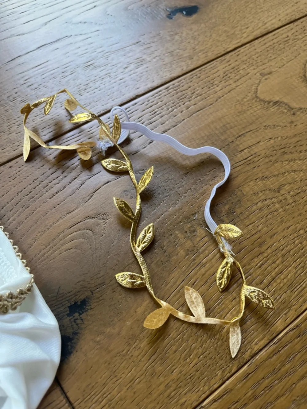 Greek costume Girls Medium White Velvet and Gold Goddess Costume Dress with Cape